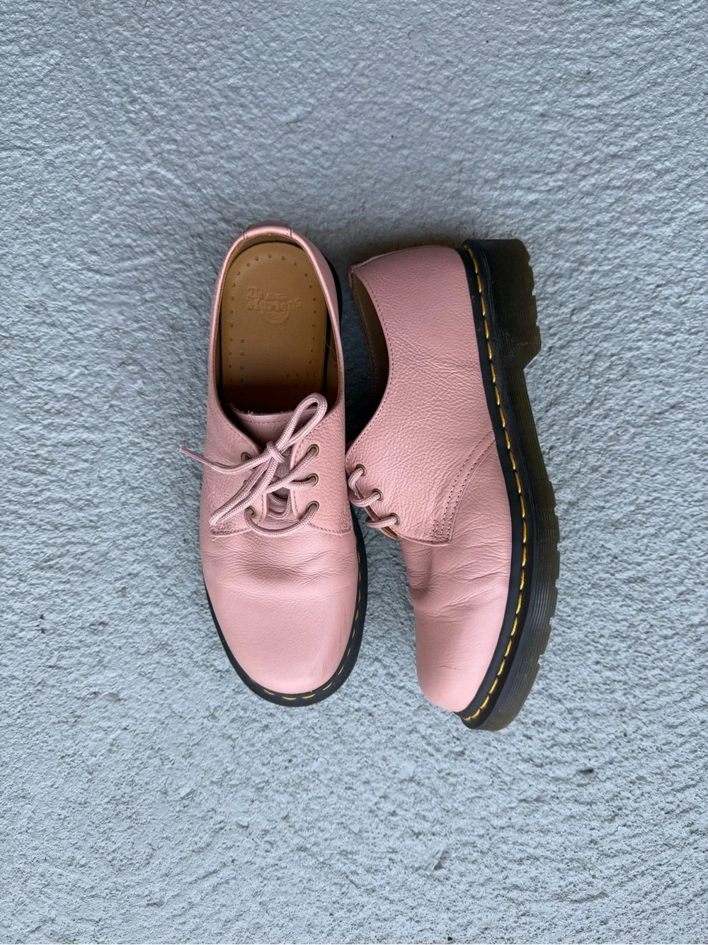 Dr. Martens 1461 Peach Leather Oxfords EU 43/US 10 Men’s/12 Women’s
